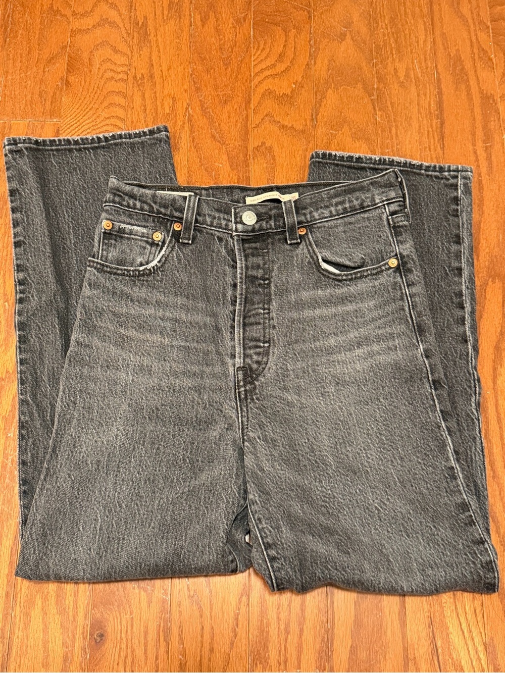 Levi's High-Rise Ribcage Straight Ankle Jeans
